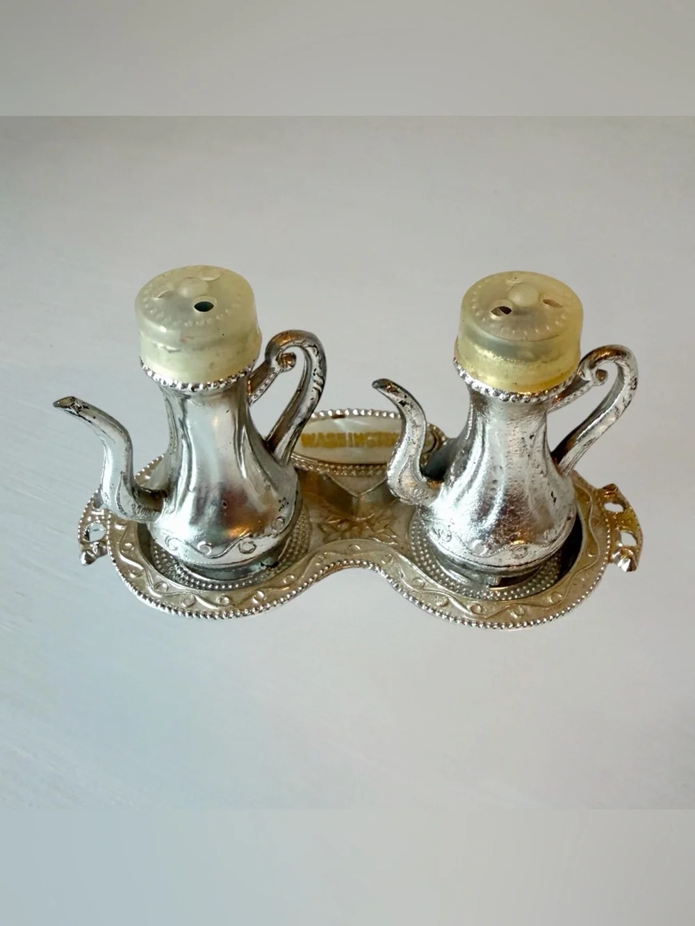 Vintage Washington D.C. metal tea set souvenir salt and pepper shakers